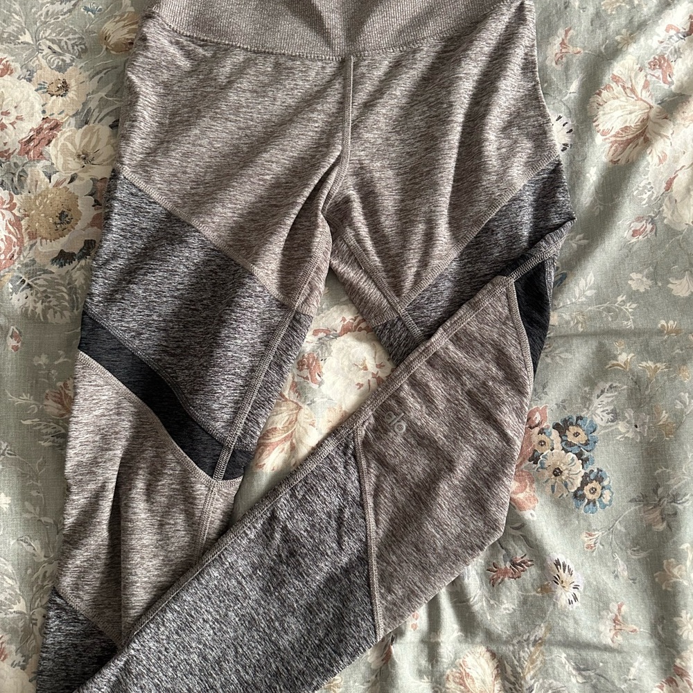 ALO Yoga Gray and Black Leggings